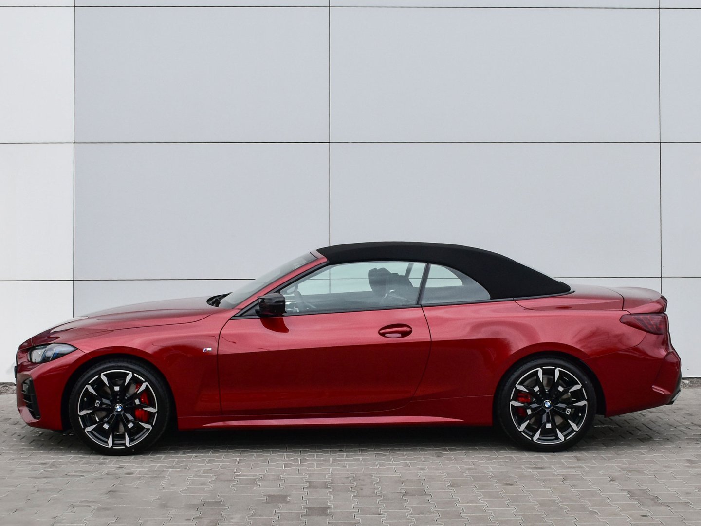 61FP - M440i xDrive Convertible 