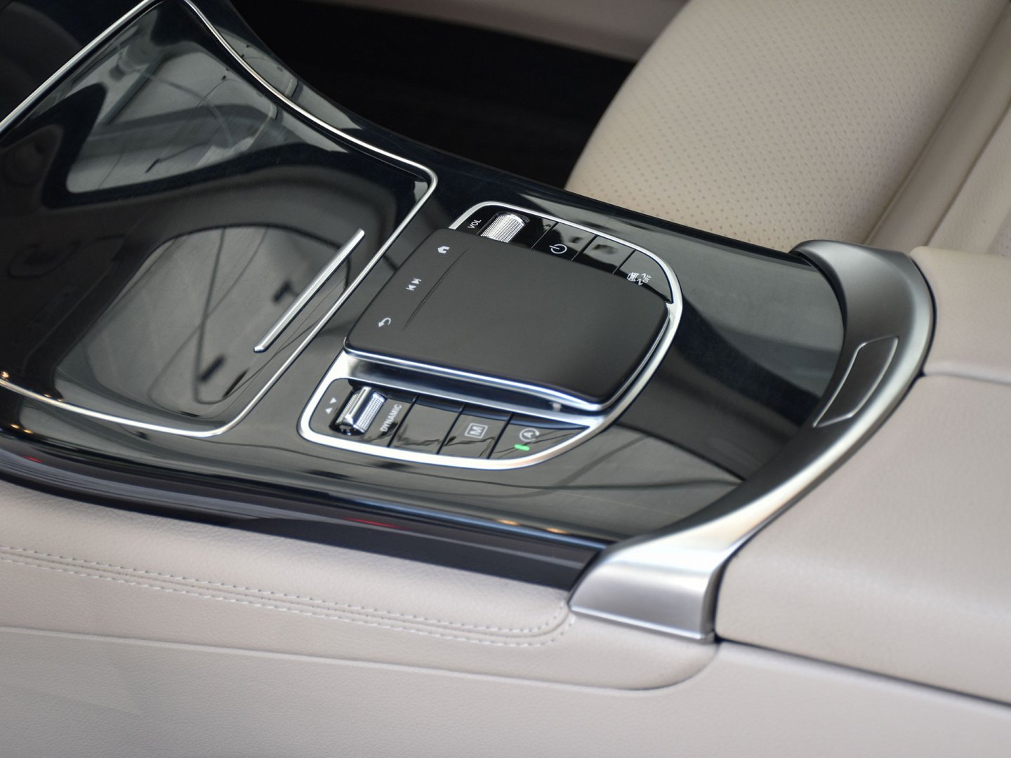 11bl - Mercedes-Benz GLC C