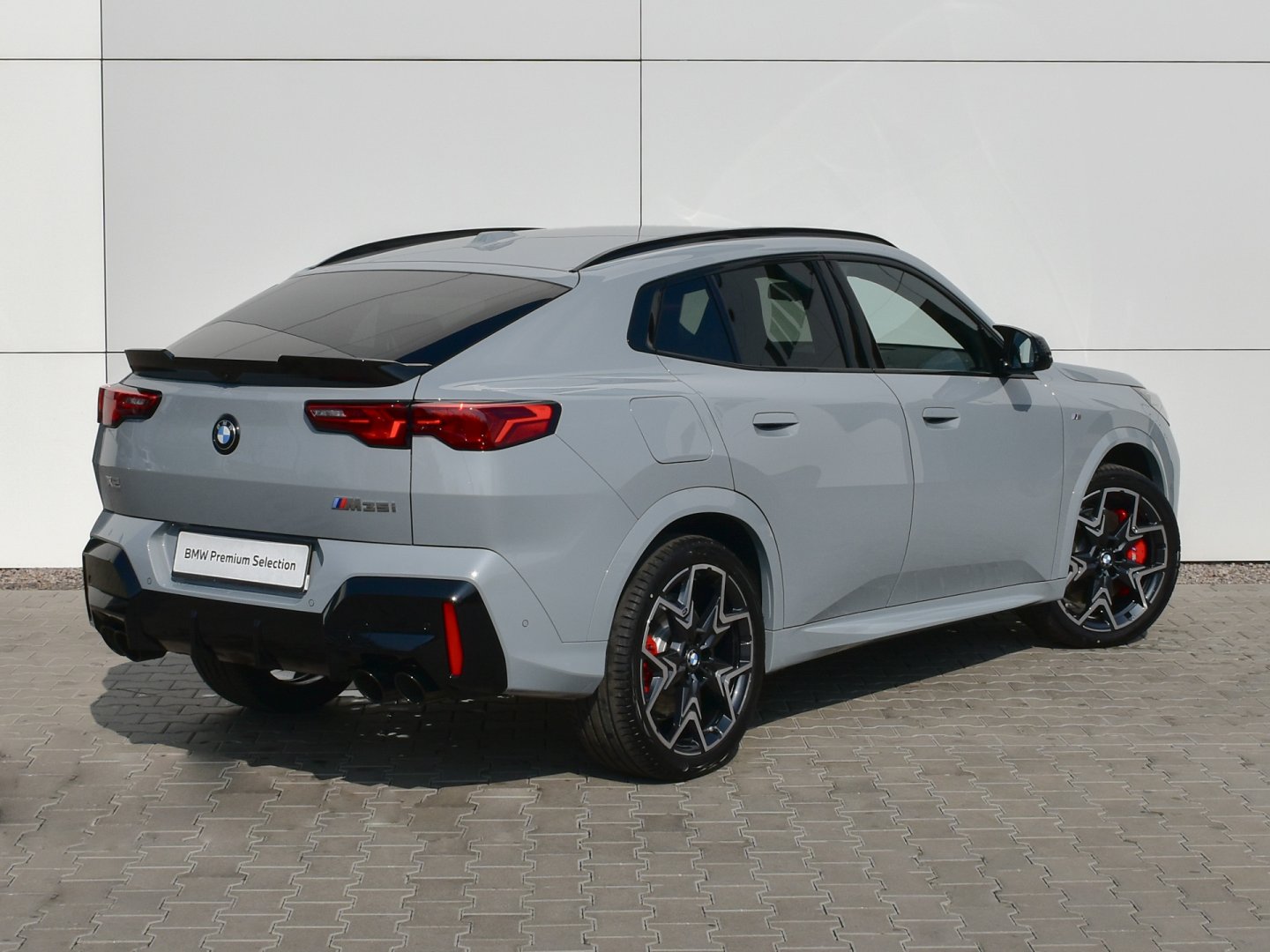 81GM - X2 xDrive M35i