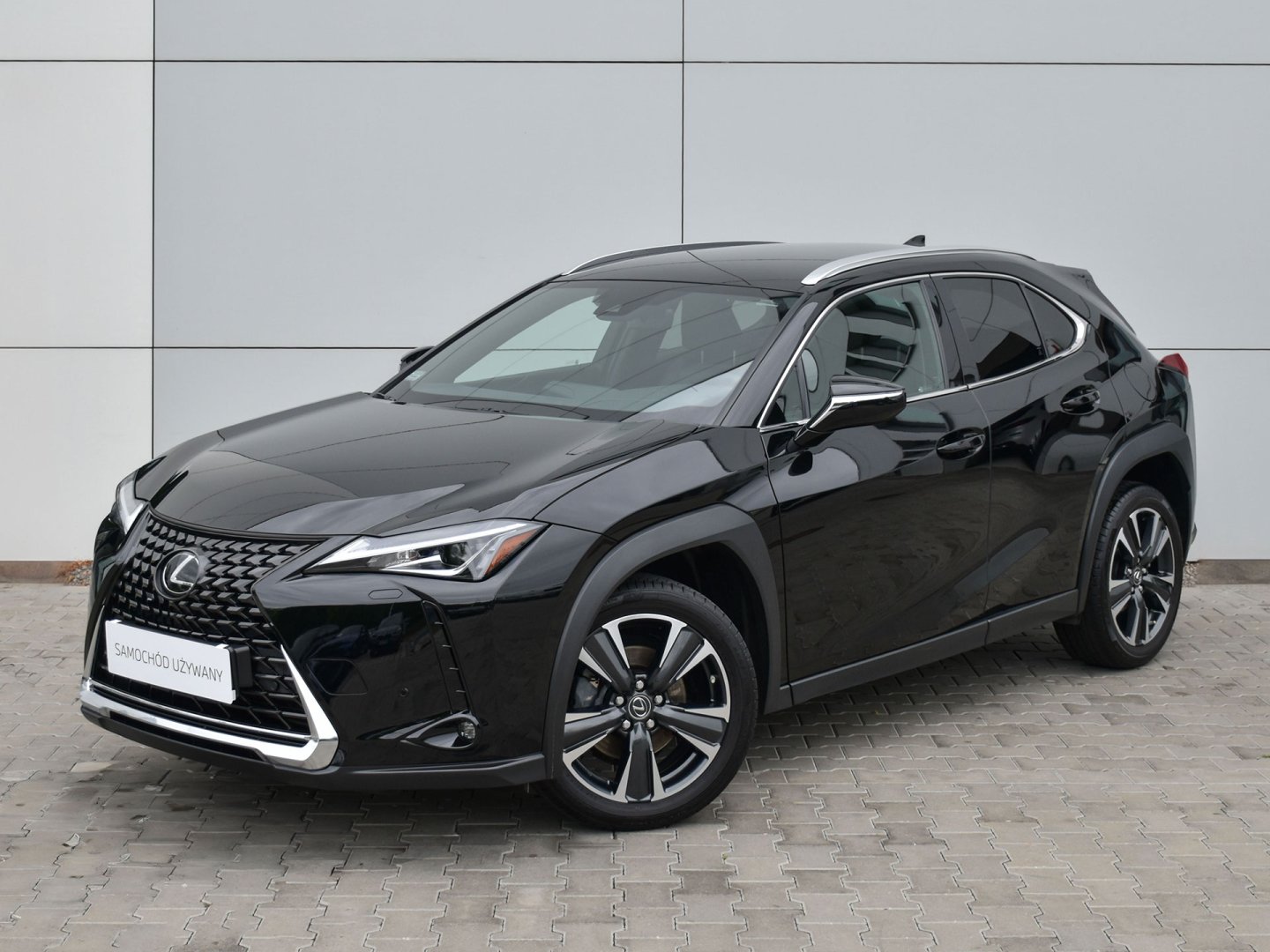 11bl - LEXUS UX200