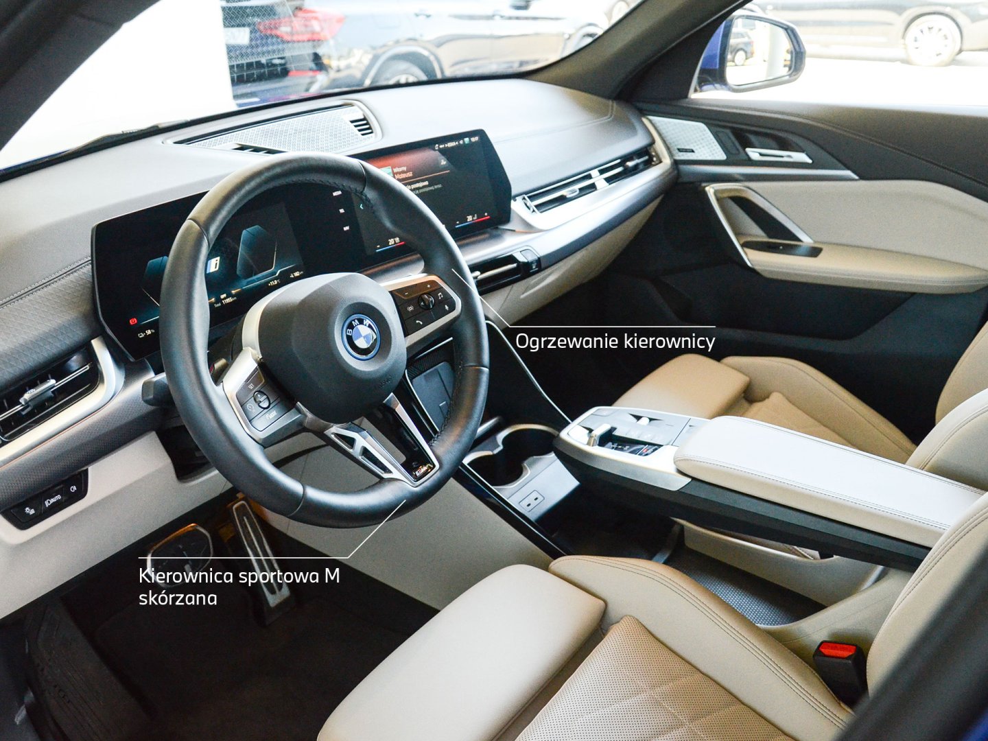 U10 - iX2 xDrive30
