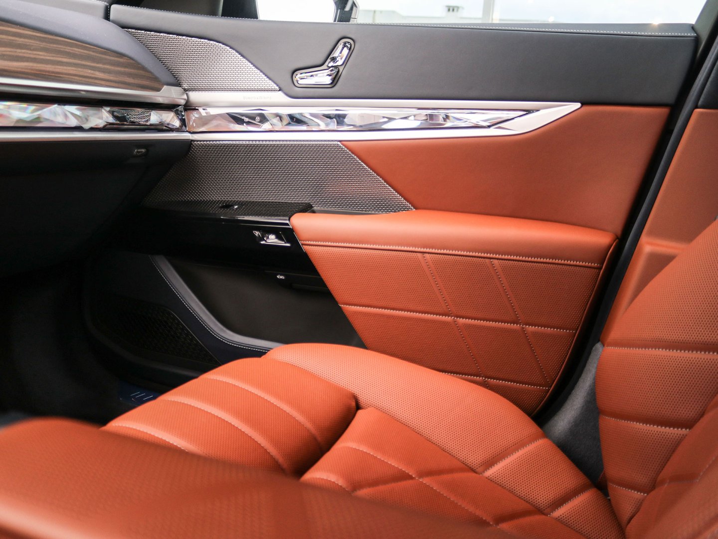 41EH - 750e xDrive Limousine