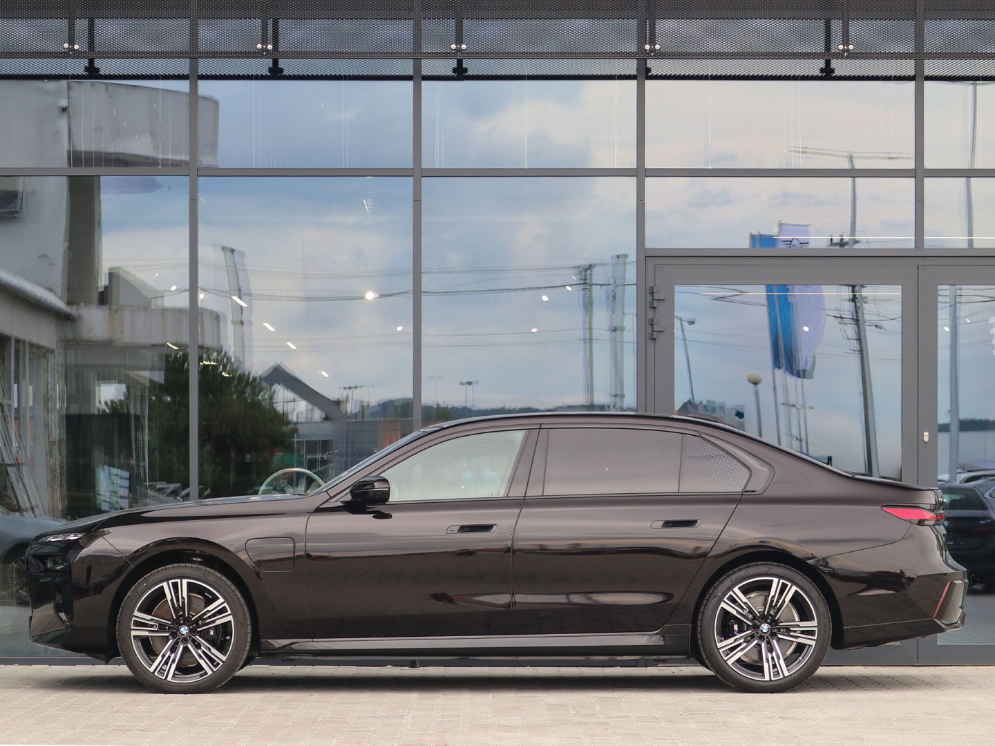 41EH - 750e xDrive Limousine