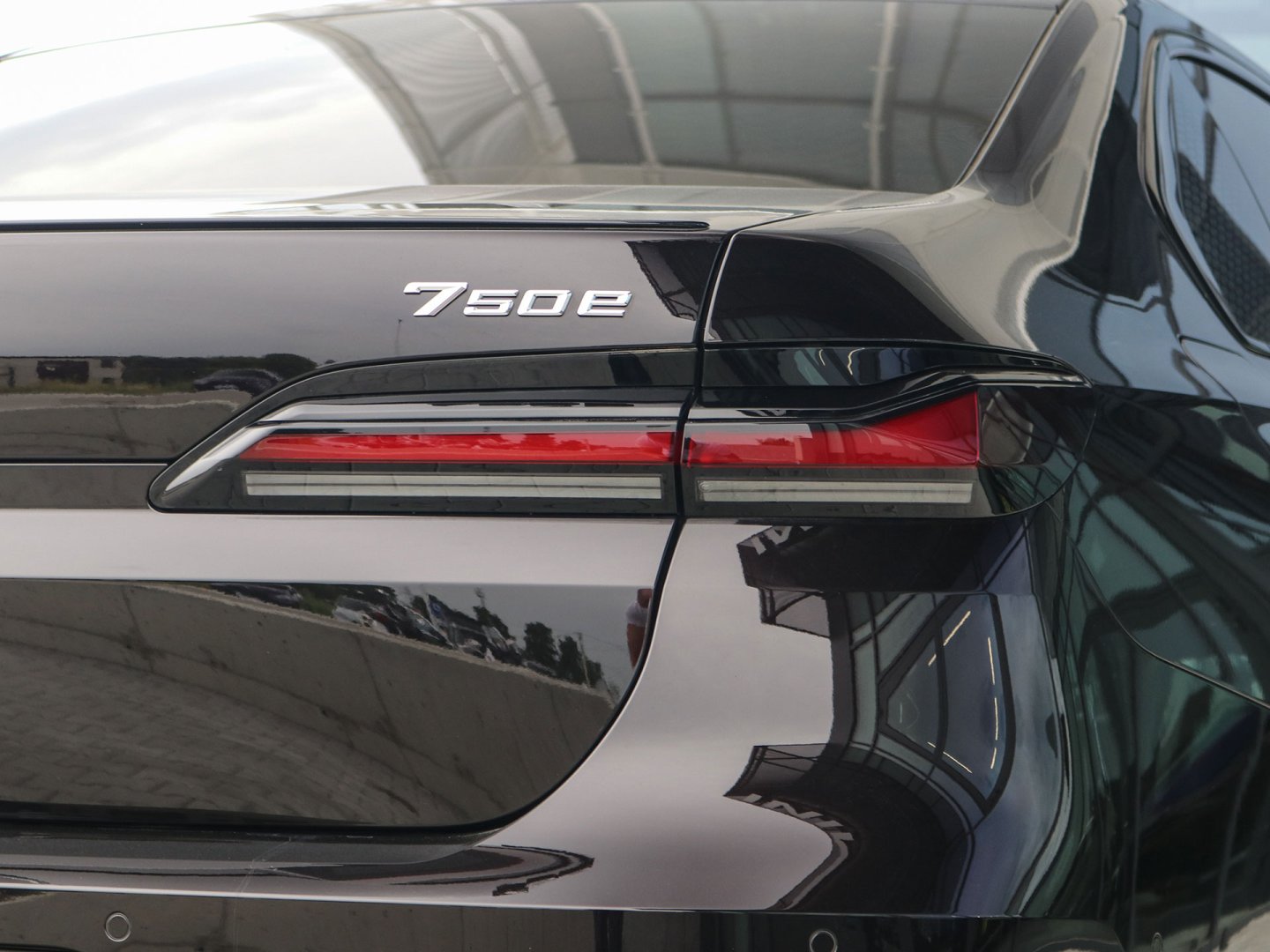 41EH - 750e xDrive Limousine