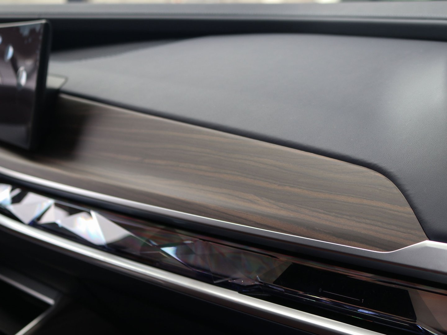 41EH - 750e xDrive Limousine
