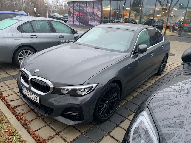 11bl - 330i xDrive 