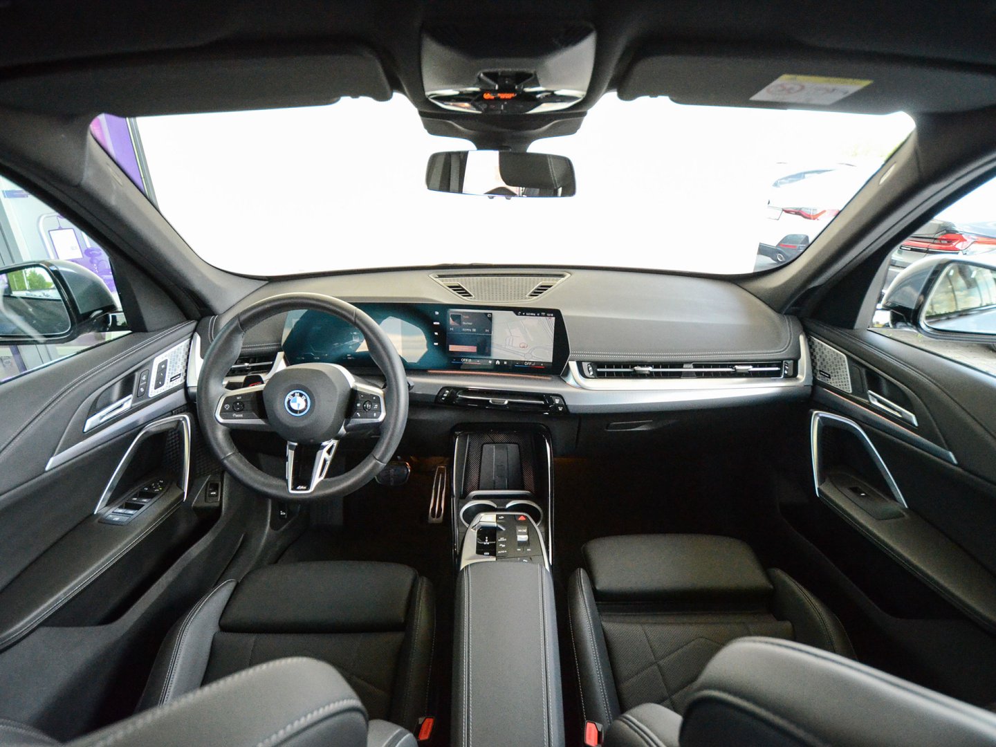 11bl - iX1 xDrive30