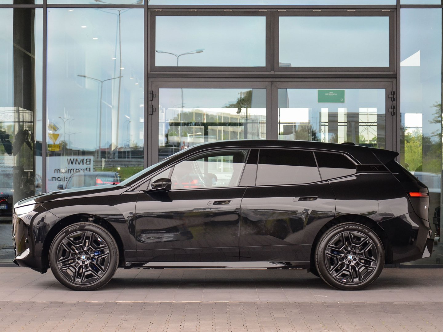 51CF - iX xDrive60