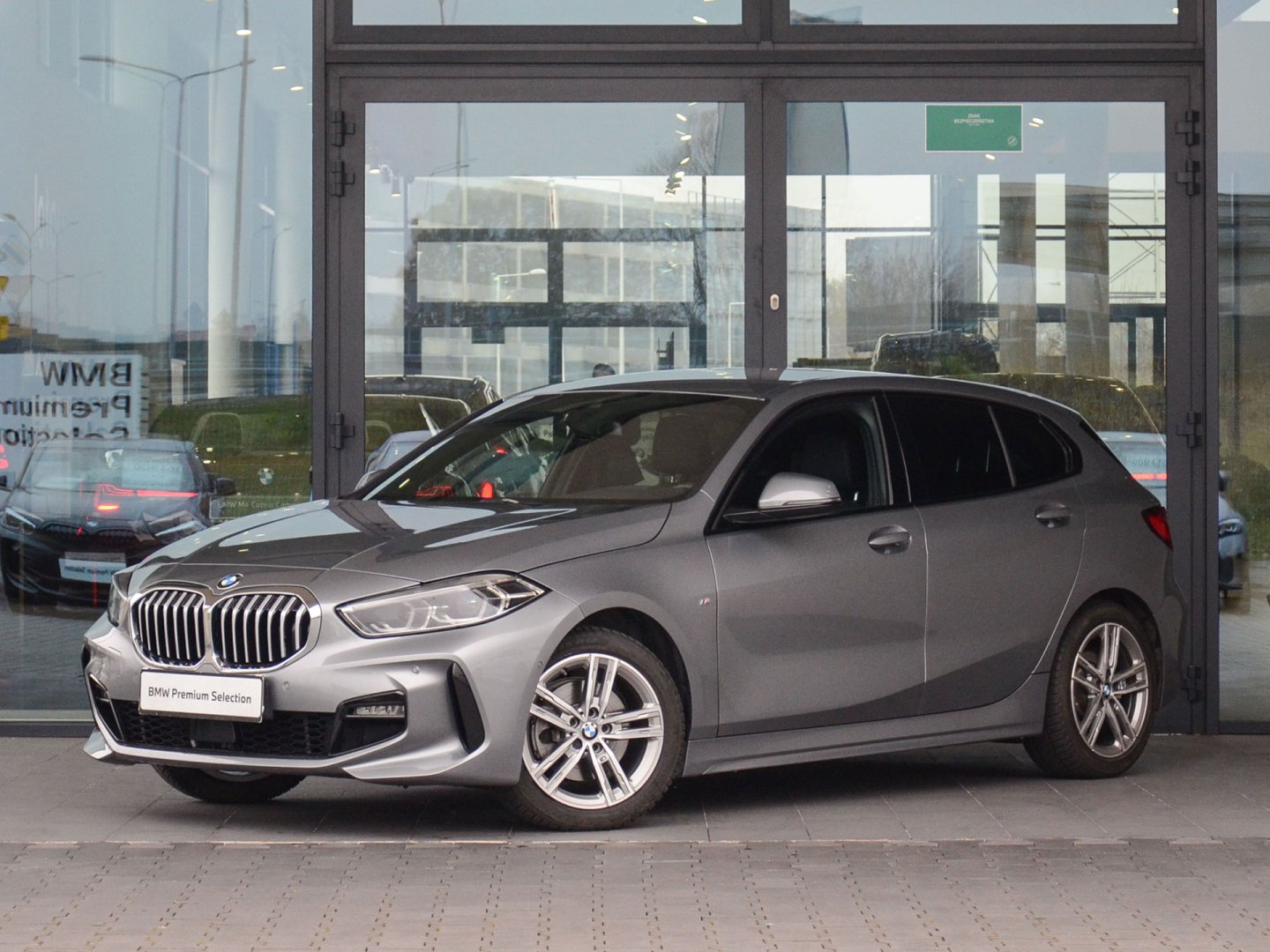 7K31 - BMW 118i 