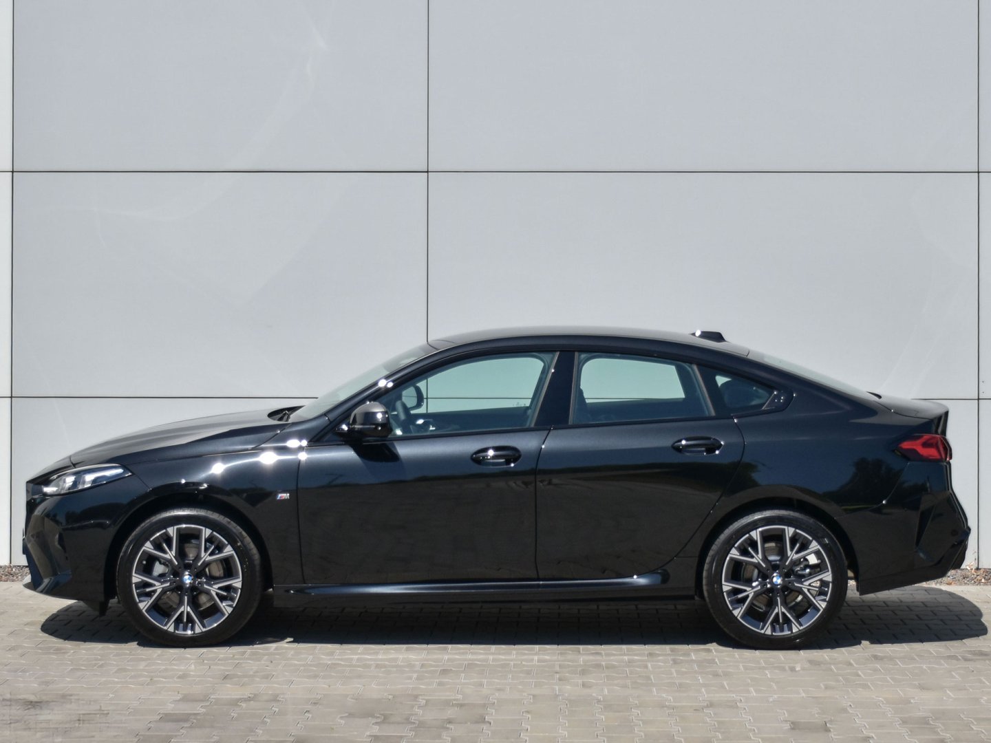 41GG - 216 Gran Coupe	