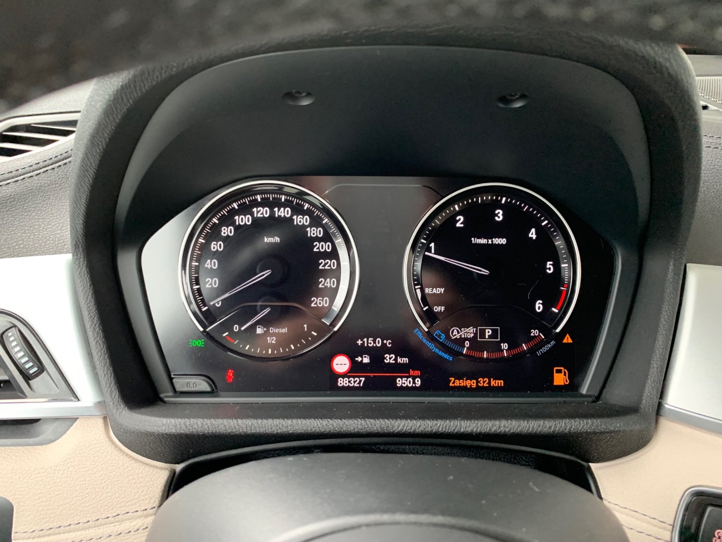F39 -  X2 sDrive18d