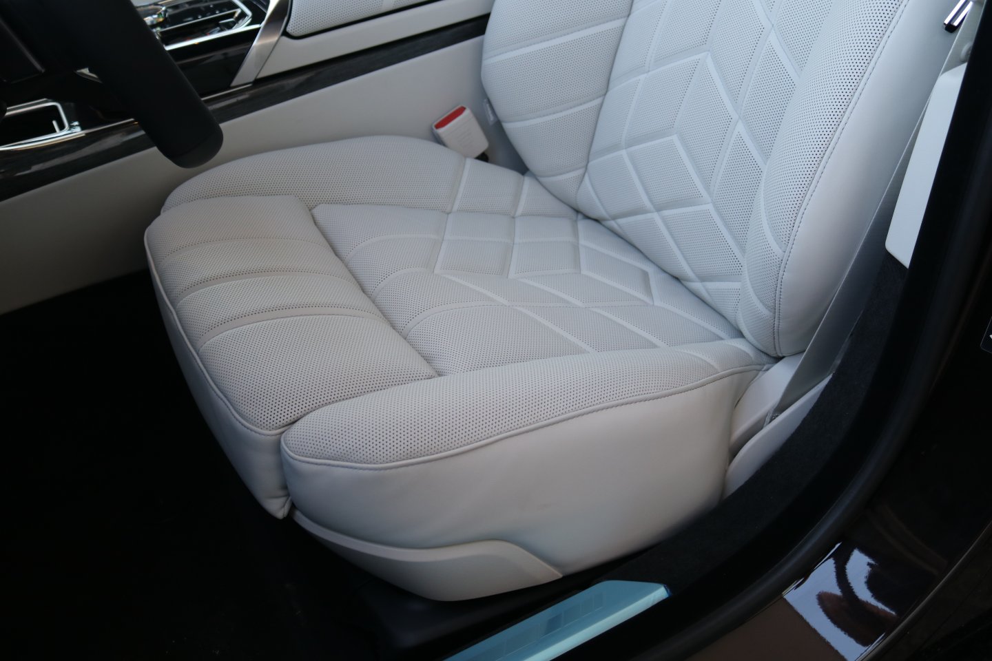 21EJ - 740d xDrive Sedan