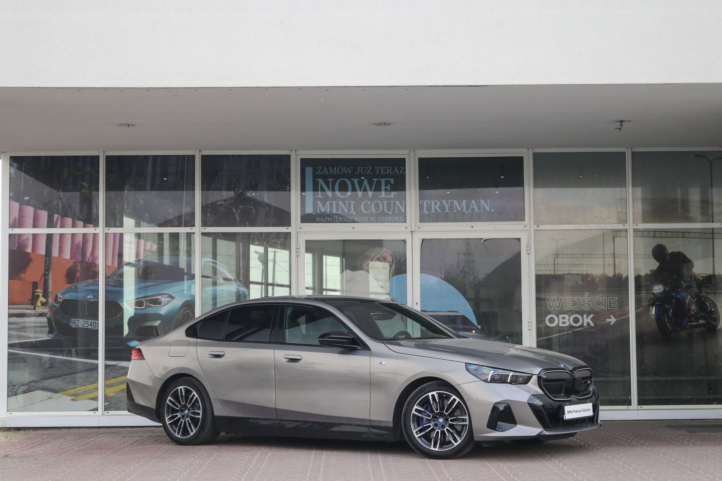 11bl - i5 m60 xDrive