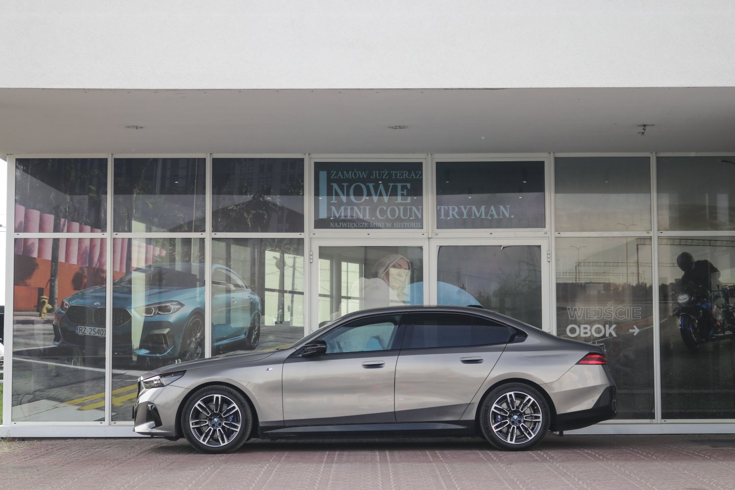 11bl - i5 m60 xDrive