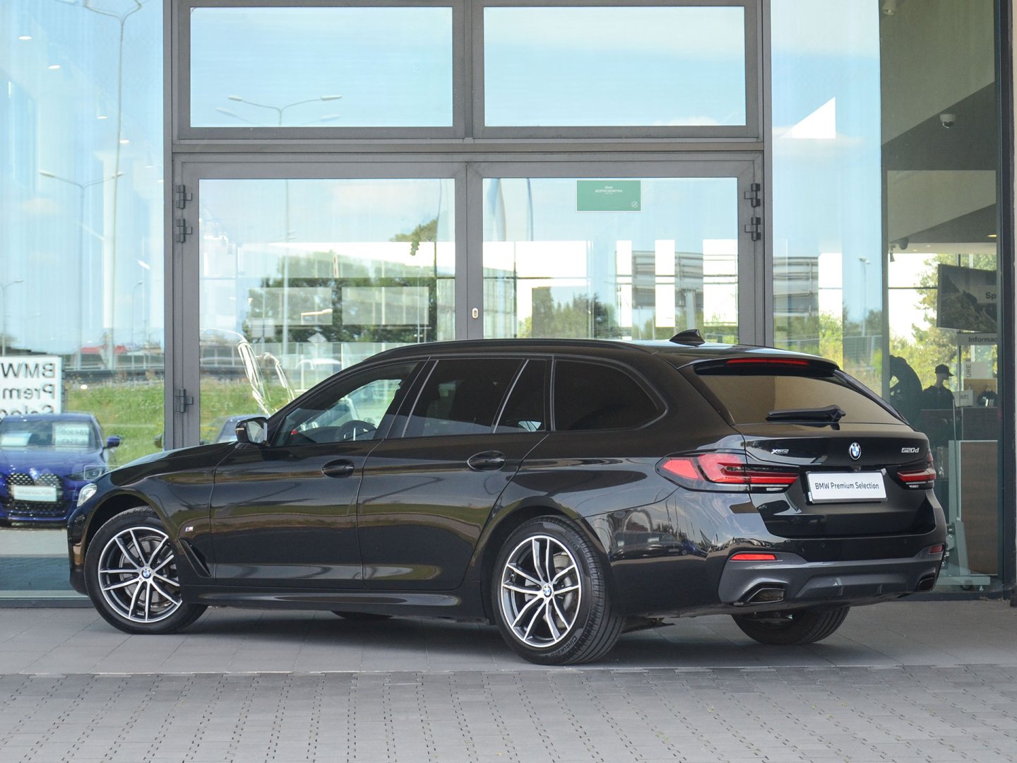 11bl - 520d xDrive Touring