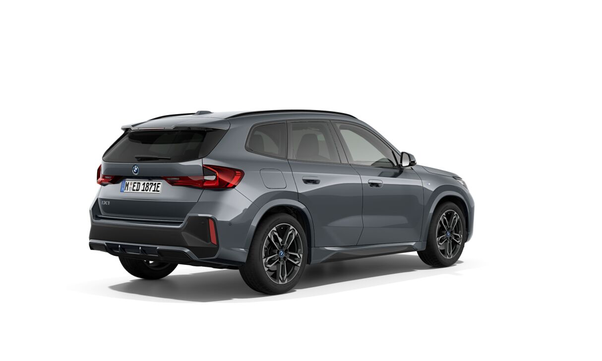11bl - iX1 xDrive30