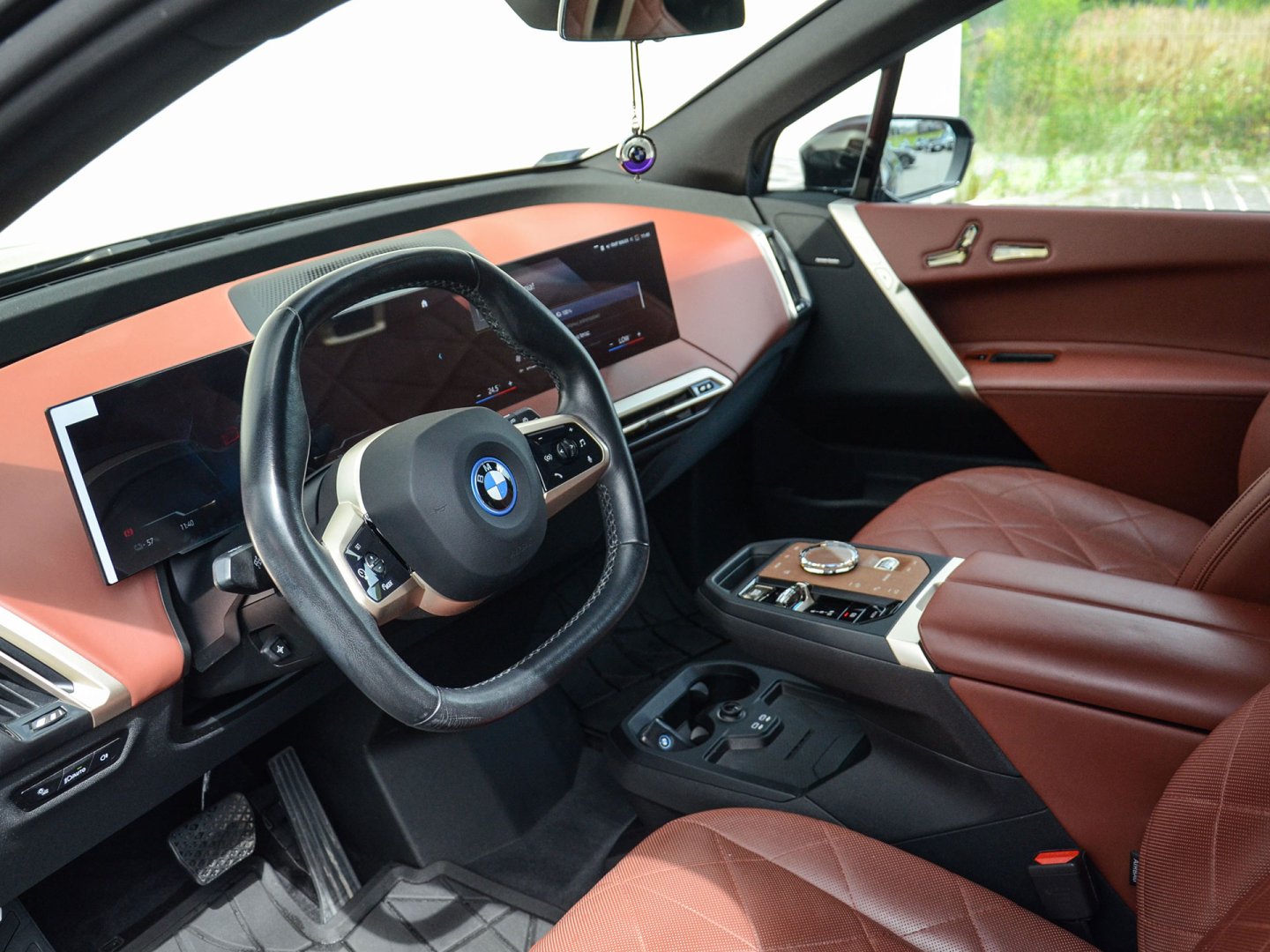  21CF - iX xDrive50